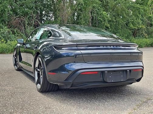 2025 Porsche Taycan Base