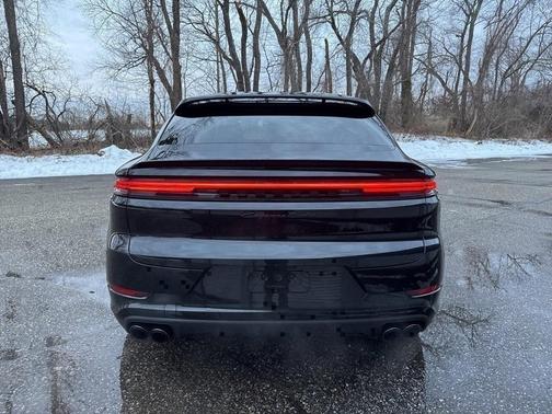 2024 Porsche Cayenne Turbo