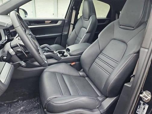 2024 Porsche Cayenne Turbo