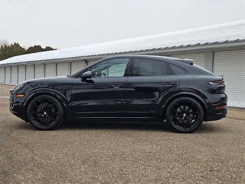 2024 Porsche Cayenne Turbo