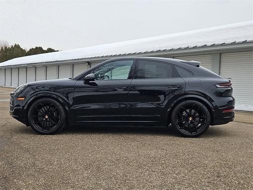 2024 Porsche Cayenne Turbo