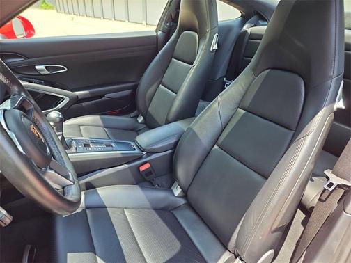 2019 Porsche 911 Carrera