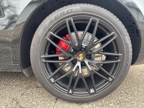 2023 Porsche Macan GTS