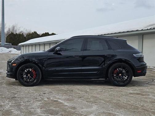 2023 Porsche Macan GTS