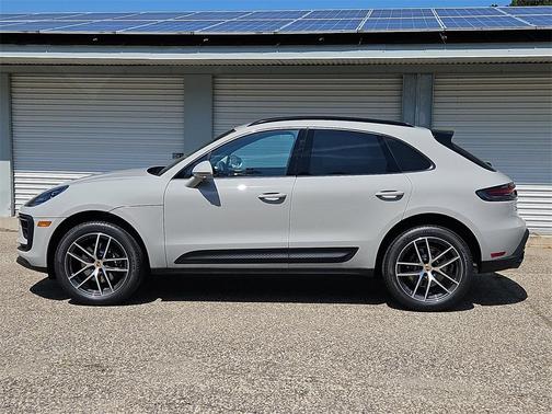 2026 Porsche Macan Base