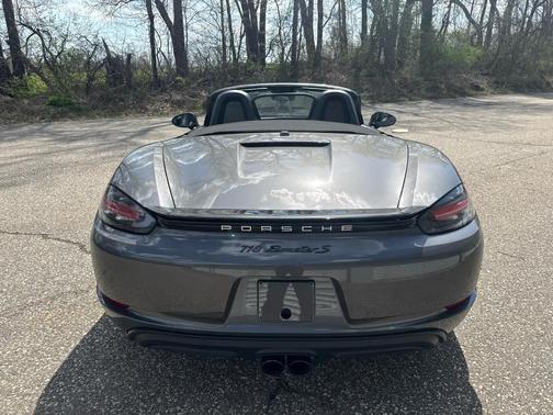 Agate Gray Metallic 2021 Porsche 718 Boxster S