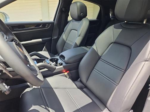 2025 Porsche Cayenne S Coupe AWD