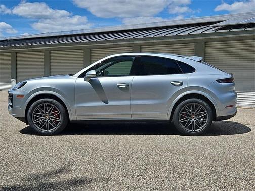 2025 Porsche Cayenne S Coupe AWD