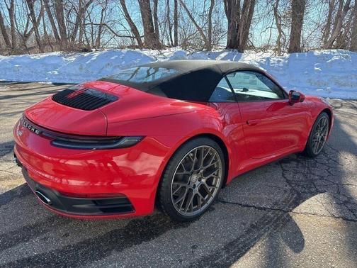 2022 Porsche 911 Carrera