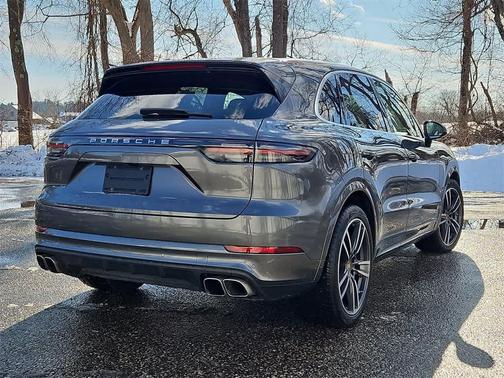 2021 Porsche Cayenne Turbo
