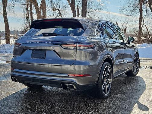 2021 Porsche Cayenne Turbo