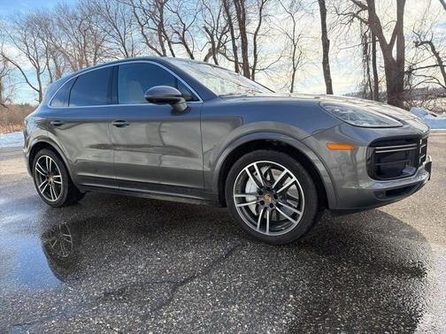 2021 Porsche Cayenne Turbo