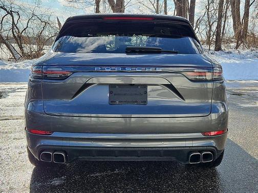 2021 Porsche Cayenne Turbo