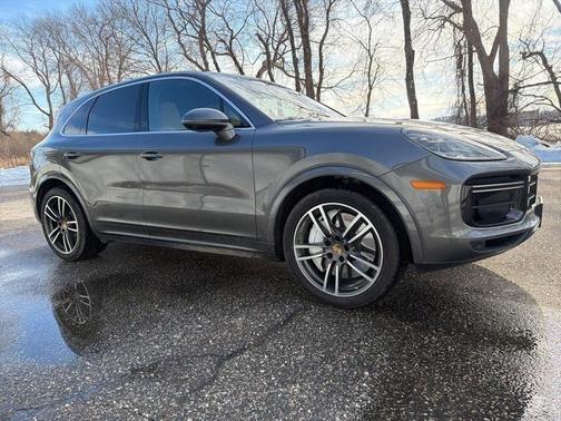 2021 Porsche Cayenne Turbo