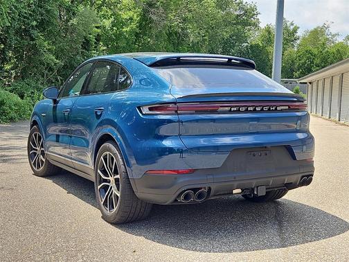 2025 Porsche Cayenne E-Hybrid Coupe Base
