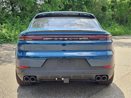2025 Porsche Cayenne E-Hybrid Coupe Base
