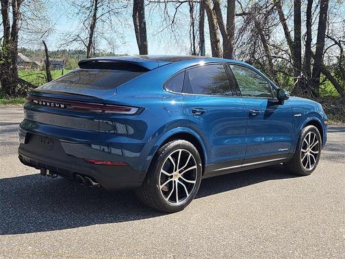2025 Porsche Cayenne E-Hybrid Coupe Base
