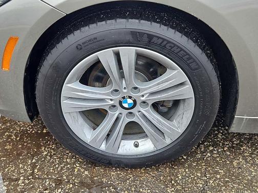 2018 BMW 330 i xDrive
