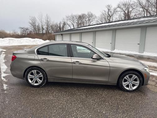 2018 BMW 330 i xDrive