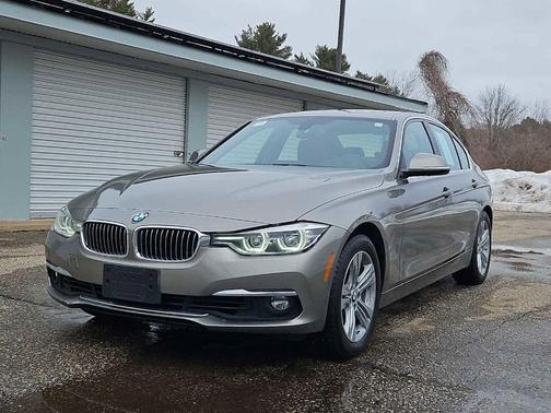 2018 BMW 330 i xDrive