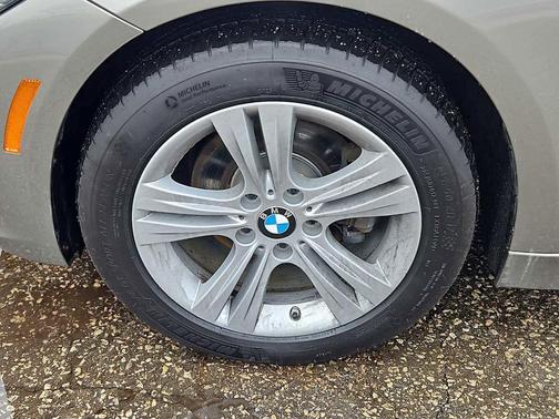 2018 BMW 330 i xDrive