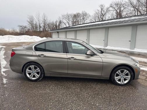 2018 BMW 330 i xDrive