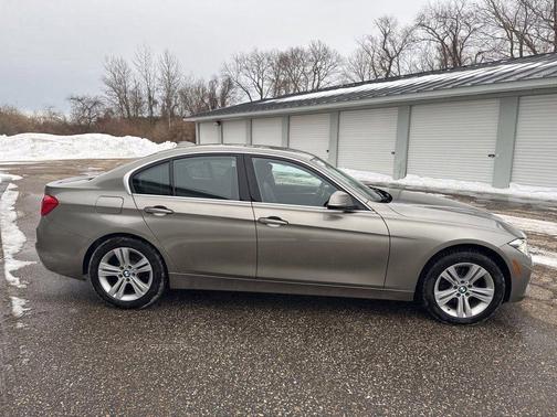 2018 BMW 330 i xDrive