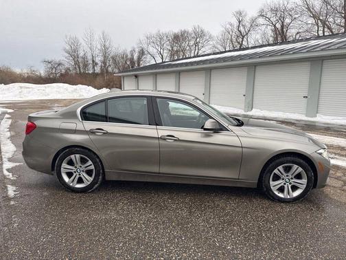 2018 BMW 330 i xDrive