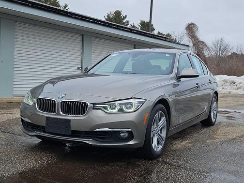 2018 BMW 330 i xDrive