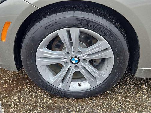 2018 BMW 330 i xDrive