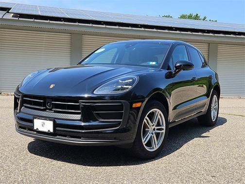 2024 Porsche Macan Base (PDK)