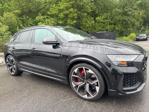 2023 Audi RS Q8 4.0T quattro