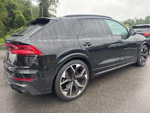 2023 Audi RS Q8 4.0T quattro