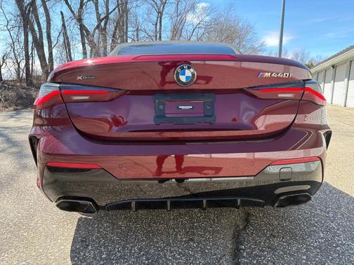 Aventurin Red Metallic 2022 BMW M440 i xDrive