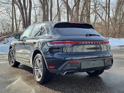 2025 Porsche Macan 