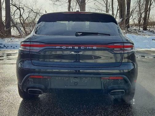 2025 Porsche Macan T