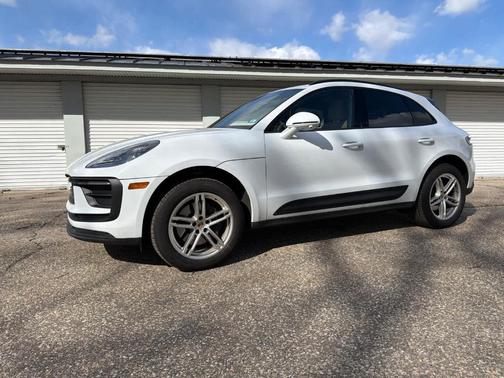 White 2025 Porsche Macan