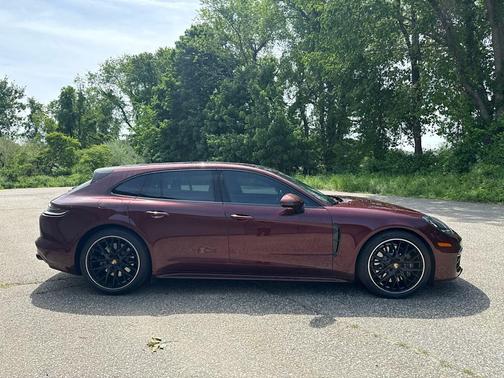 Cherry Metallic 2022 Porsche Panamera GTS