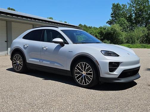2024 Porsche Macan Electric 4