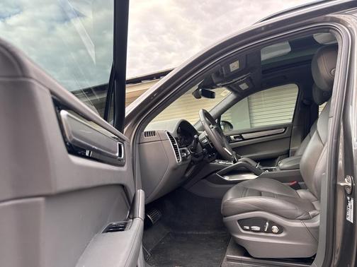 2021 Porsche Cayenne Turbo