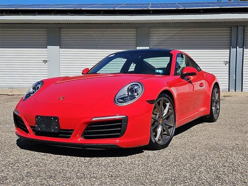 2017 Porsche 911 Carrera