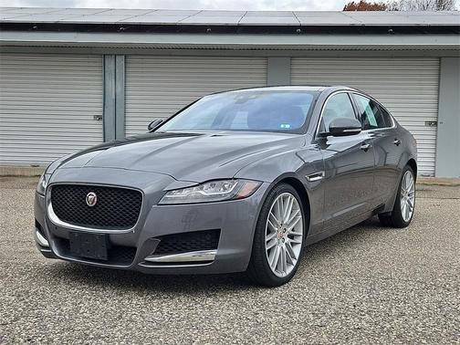 2017 Jaguar XF 35t Prestige