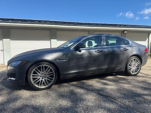 2017 Jaguar XF 35t Prestige