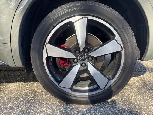 2024 Audi Q5 45 S line quattro Premium