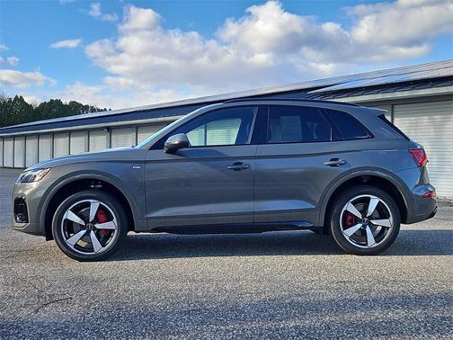 2024 Audi Q5 45 S line quattro Premium