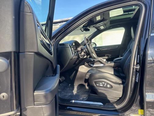 2020 Porsche Cayenne Turbo