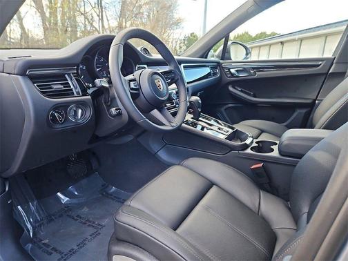 2026 Porsche Macan T