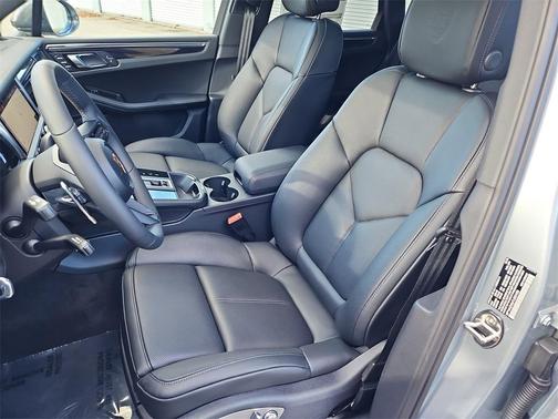 2026 Porsche Macan T