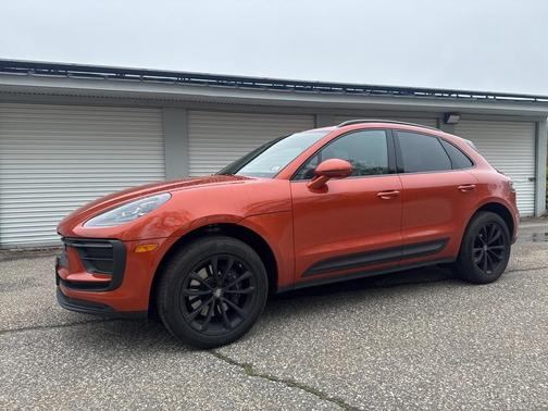 2022 Porsche Macan Base