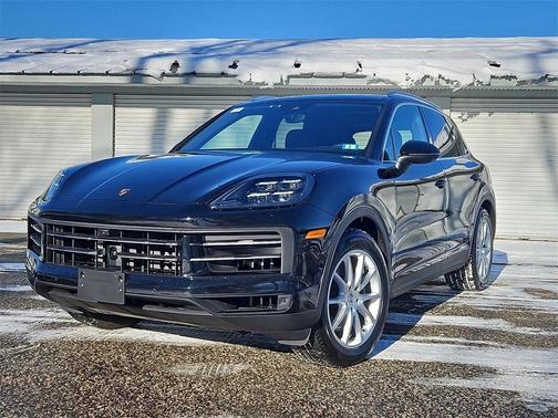 2025 Porsche Cayenne Base